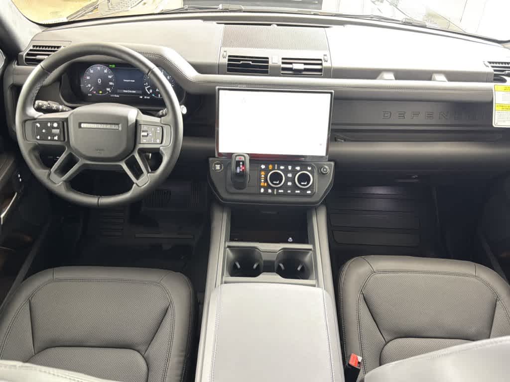 New 2026 Santorini Black Metallic Land Rover X-Dynamic SE image 15