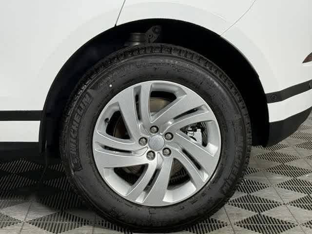 New 2026 Fuji White Land Rover Core S image 12