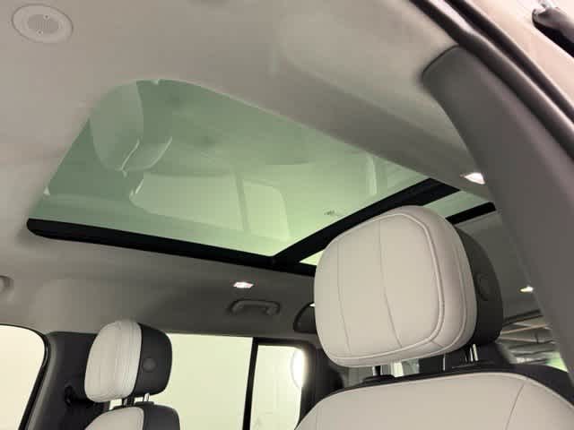 New 2026 Borasco Grey Land Rover X image 25