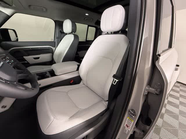 New 2026 Borasco Grey Land Rover X image 6