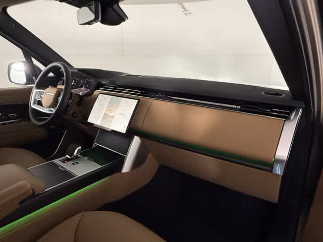 New 2026 Batumi Gold Land Rover SE image 14