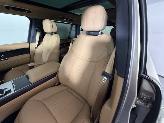 New 2026 Batumi Gold Land Rover SE image 6