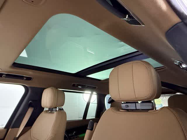 New 2026 Batumi Gold Land Rover SE image 25