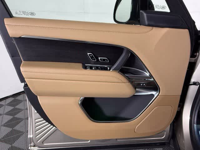 New 2026 Batumi Gold Land Rover SE image 20