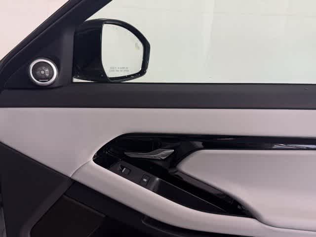 Certified Used 2026 Fuji White Land Rover Core S image 19
