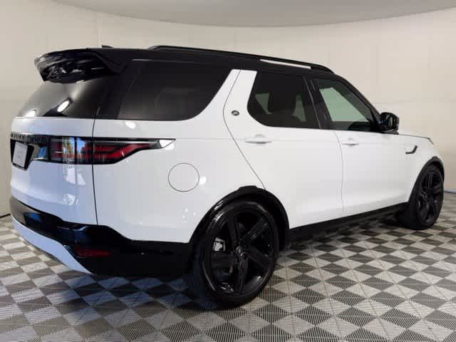 New 2026 Fuji White Land Rover Dynamic SE image 8