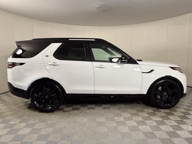 New 2026 Fuji White Land Rover Dynamic SE image 9