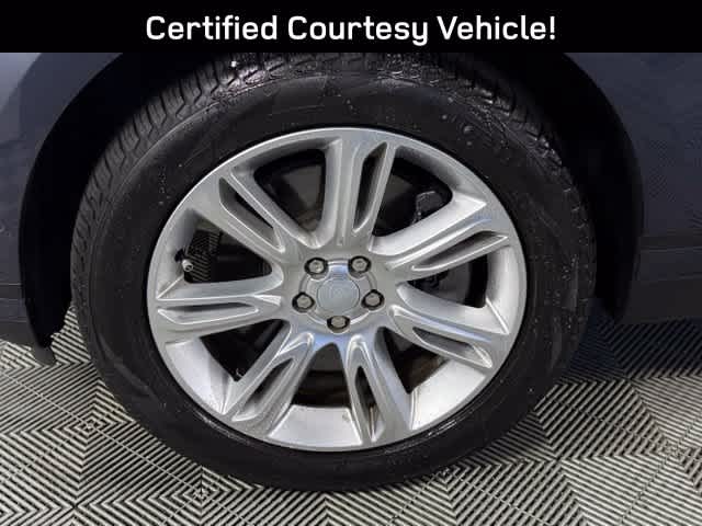 Certified Used 2026 Varesine Blue Metallic Land Rover S image 14