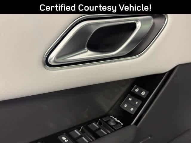 Certified Used 2026 Varesine Blue Metallic Land Rover S image 15