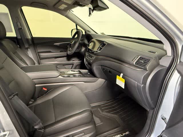 New 2026 Solar Silver Metallic Honda RTL image 55