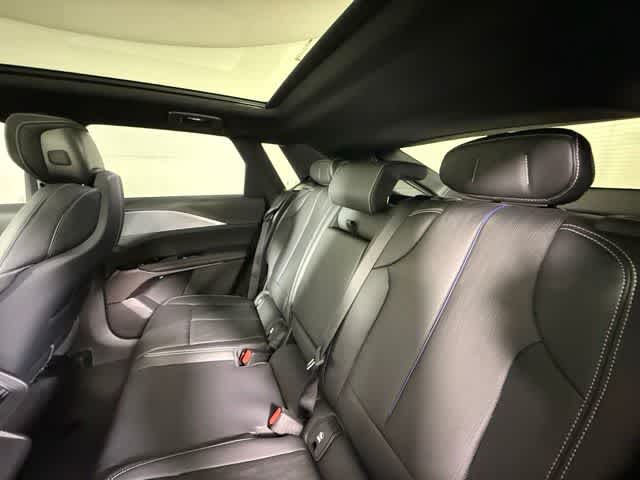 New 2027 Vibrant White Tricoat Cadillac Sport image 27