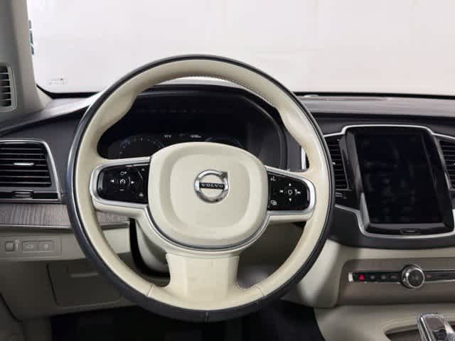 Used 2021  Volvo Inscription image 23