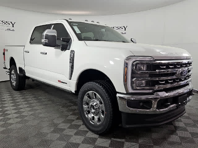 New 2026 Star White Metallic Tri-Coat Ford LARIAT image 4