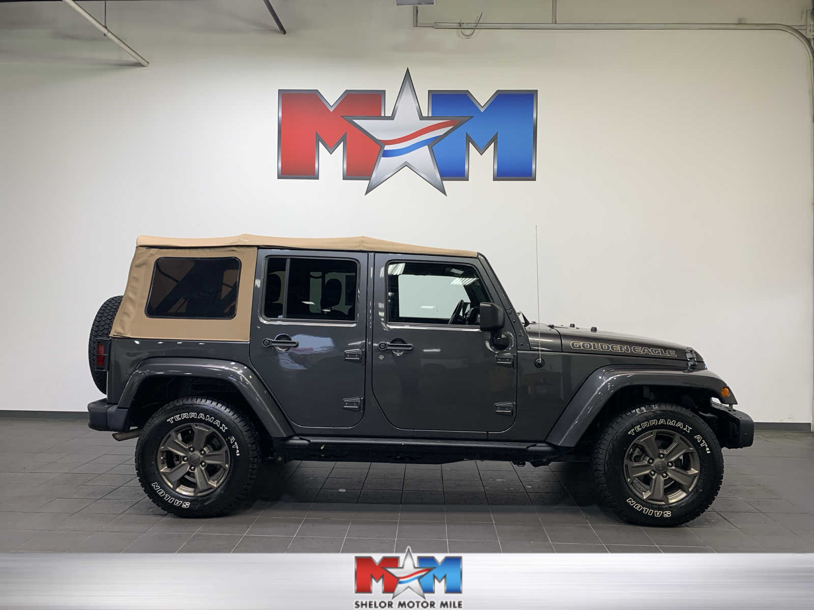 used 2018 Jeep Wrangler Unlimited car, priced at $28,487