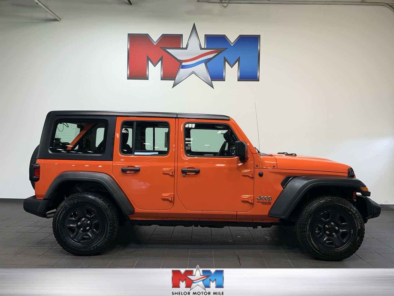 used 2018 Jeep Wrangler Unlimited car, priced at $32,987