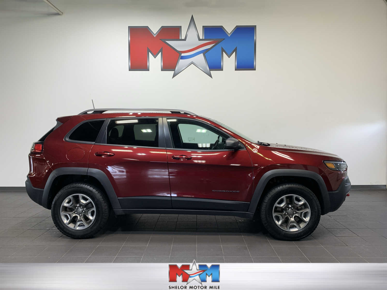 used 2019 Jeep Cherokee car, priced at $22,988