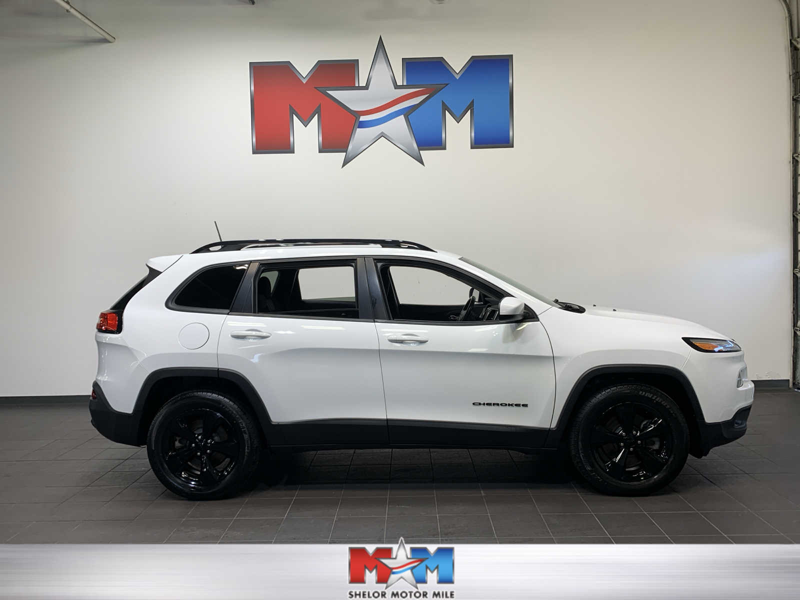 used 2018 Jeep Cherokee car, priced at $16,985