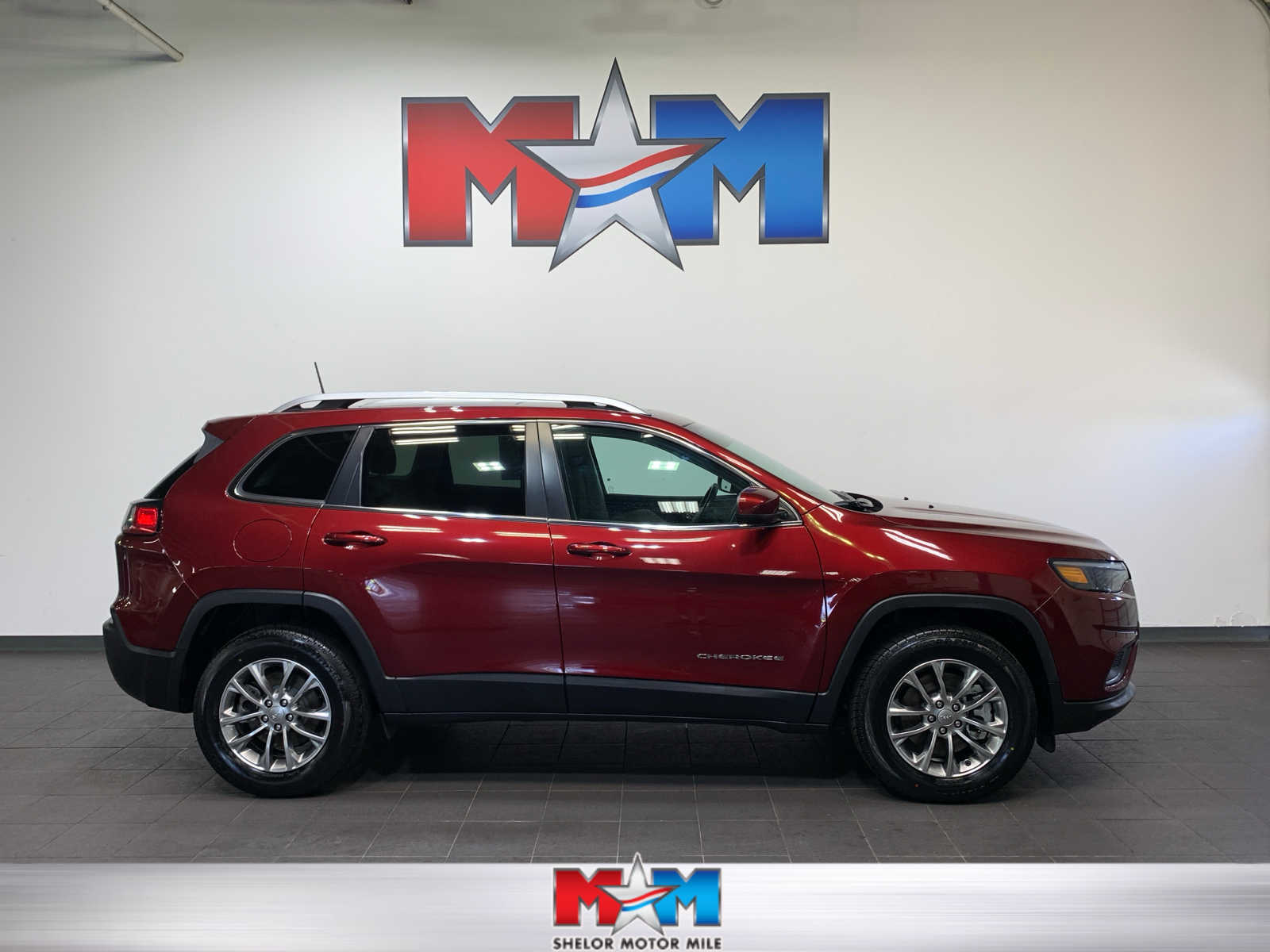 used 2021 Jeep Cherokee car, priced at $25,489