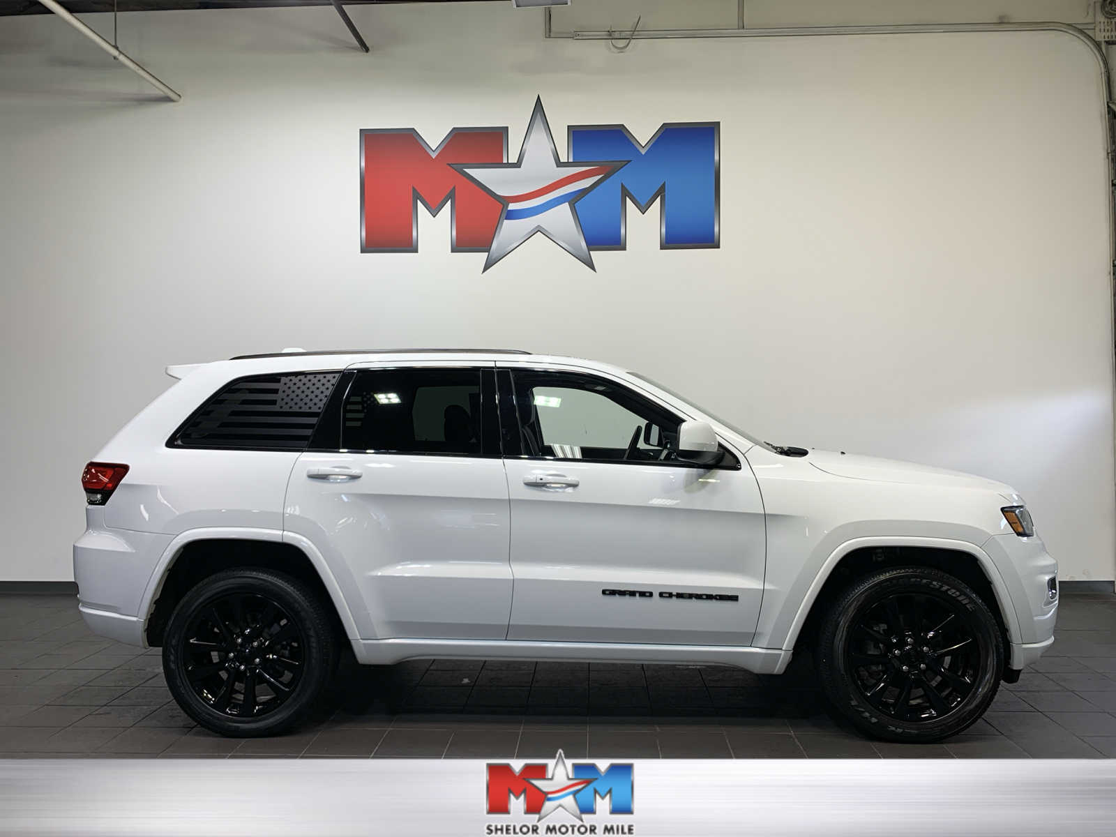 used 2019 Jeep Grand Cherokee car, priced at $29,989