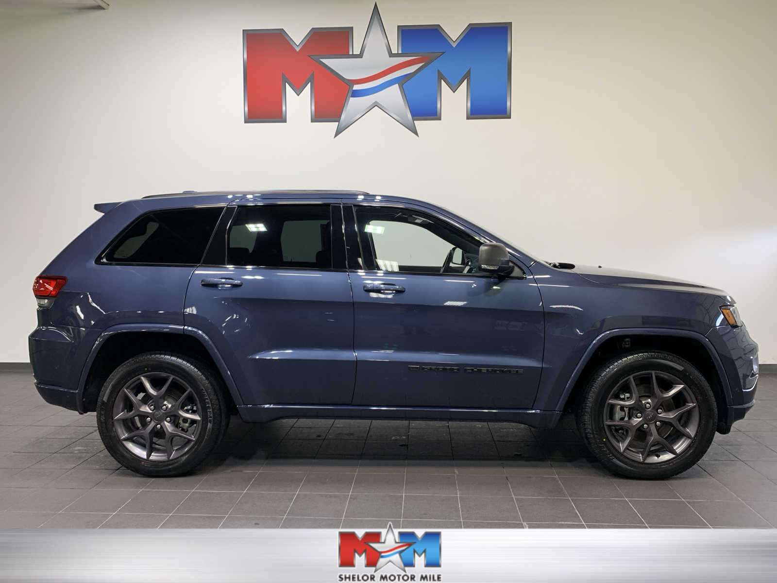 used 2021 Jeep Grand Cherokee car, priced at $39,989