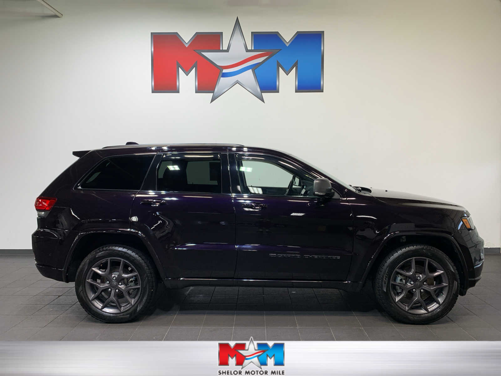 used 2021 Jeep Grand Cherokee car, priced at $32,989