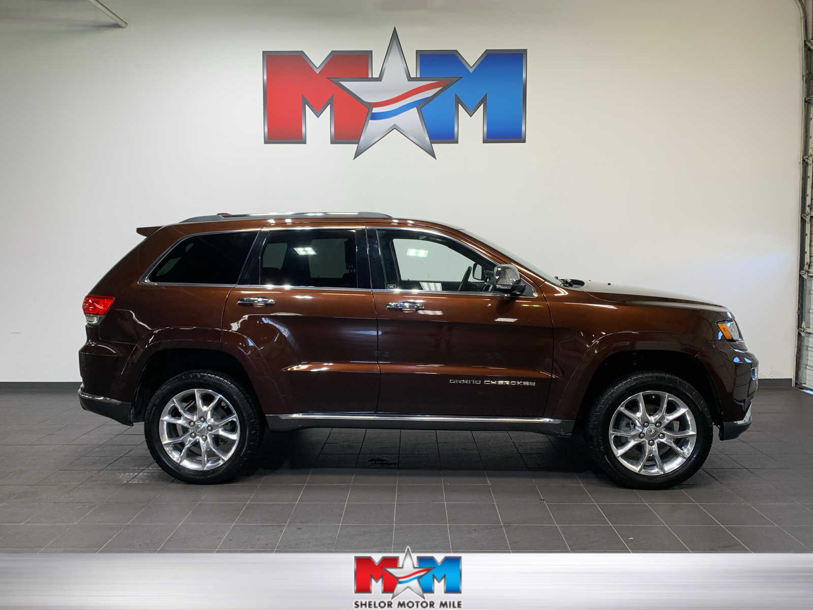 used 2014 Jeep Grand Cherokee car, priced at $18,985