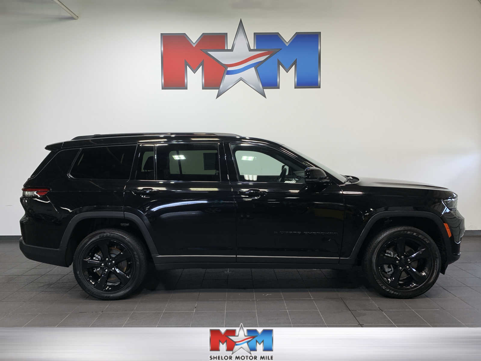 used 2023 Jeep Grand Cherokee L car, priced at $39,987