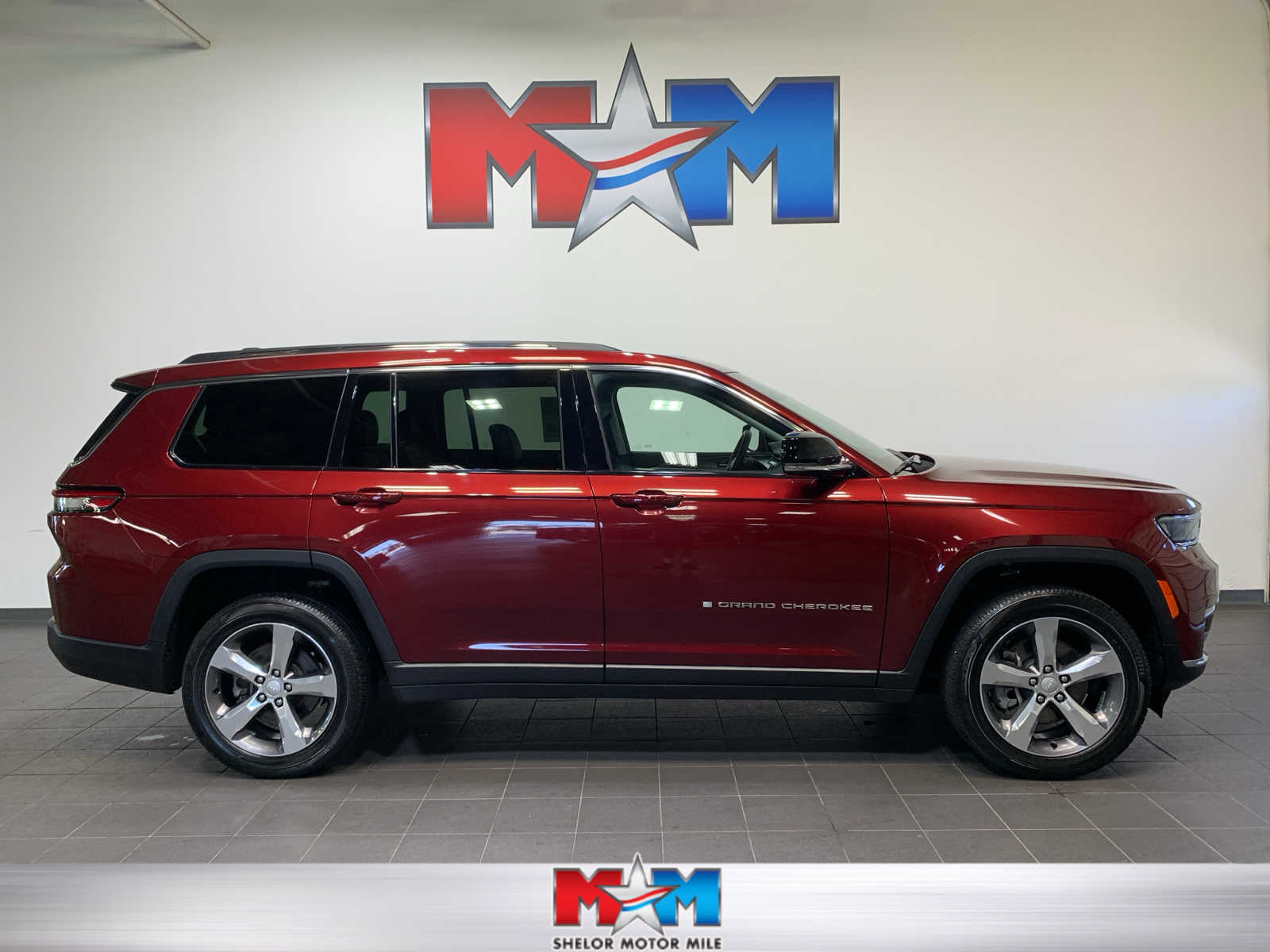 used 2021 Jeep Grand Cherokee L car, priced at $38,989