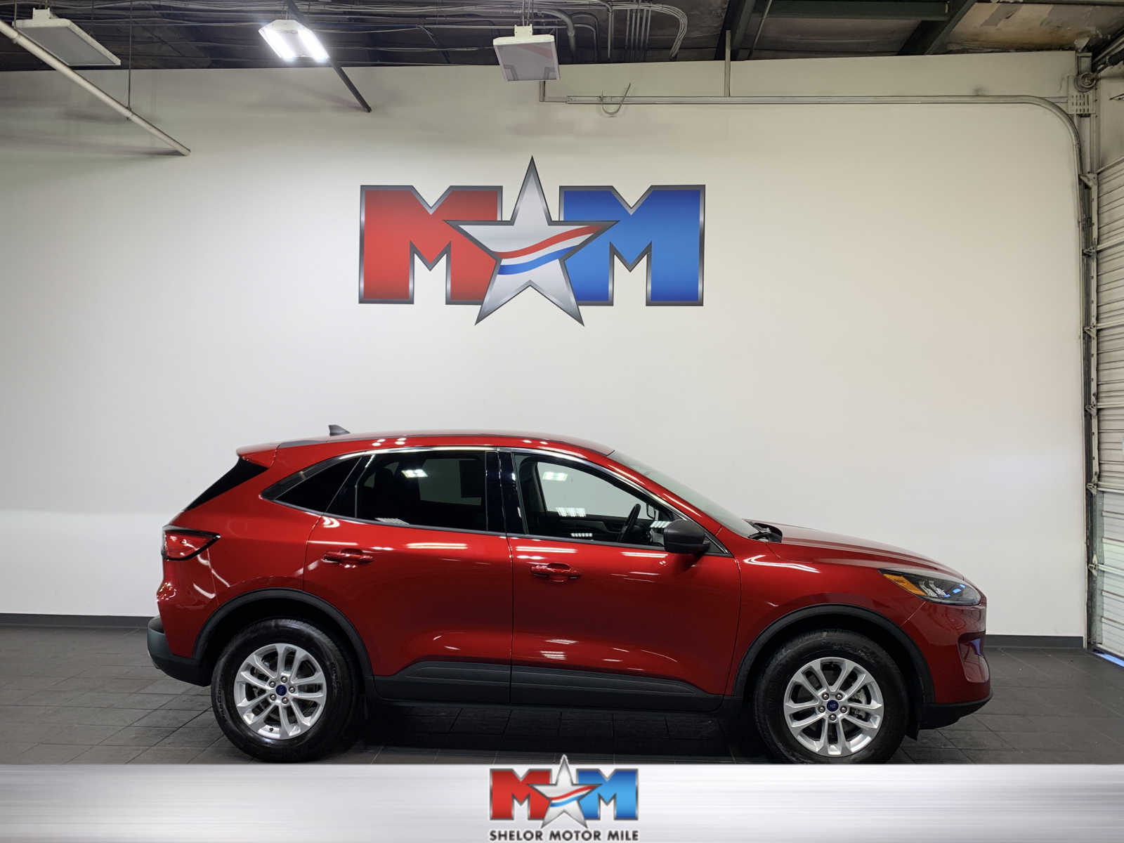used 2022 Ford Escape car, priced at $25,984