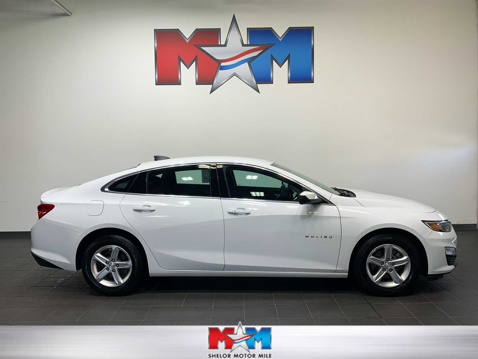 used 2022 Chevrolet Malibu car, priced at $25,989