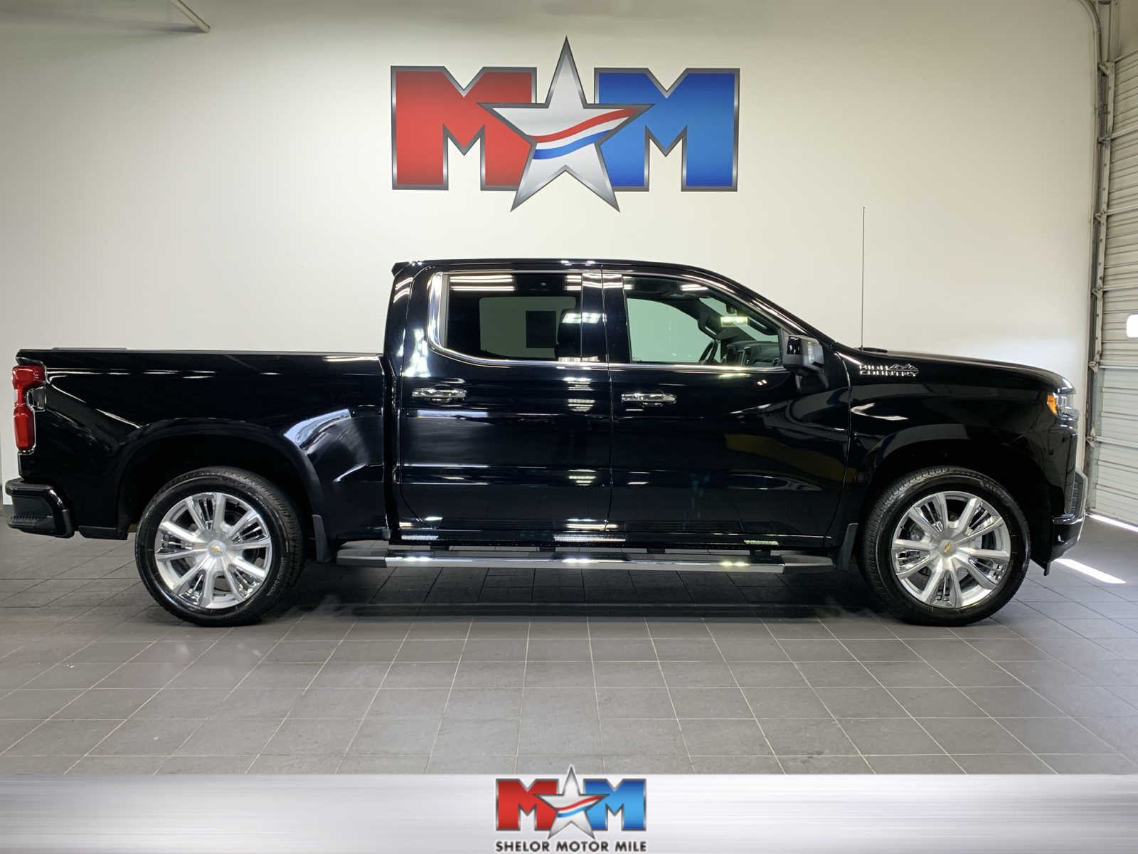 used 2021 Chevrolet Silverado 1500 car, priced at $43,484