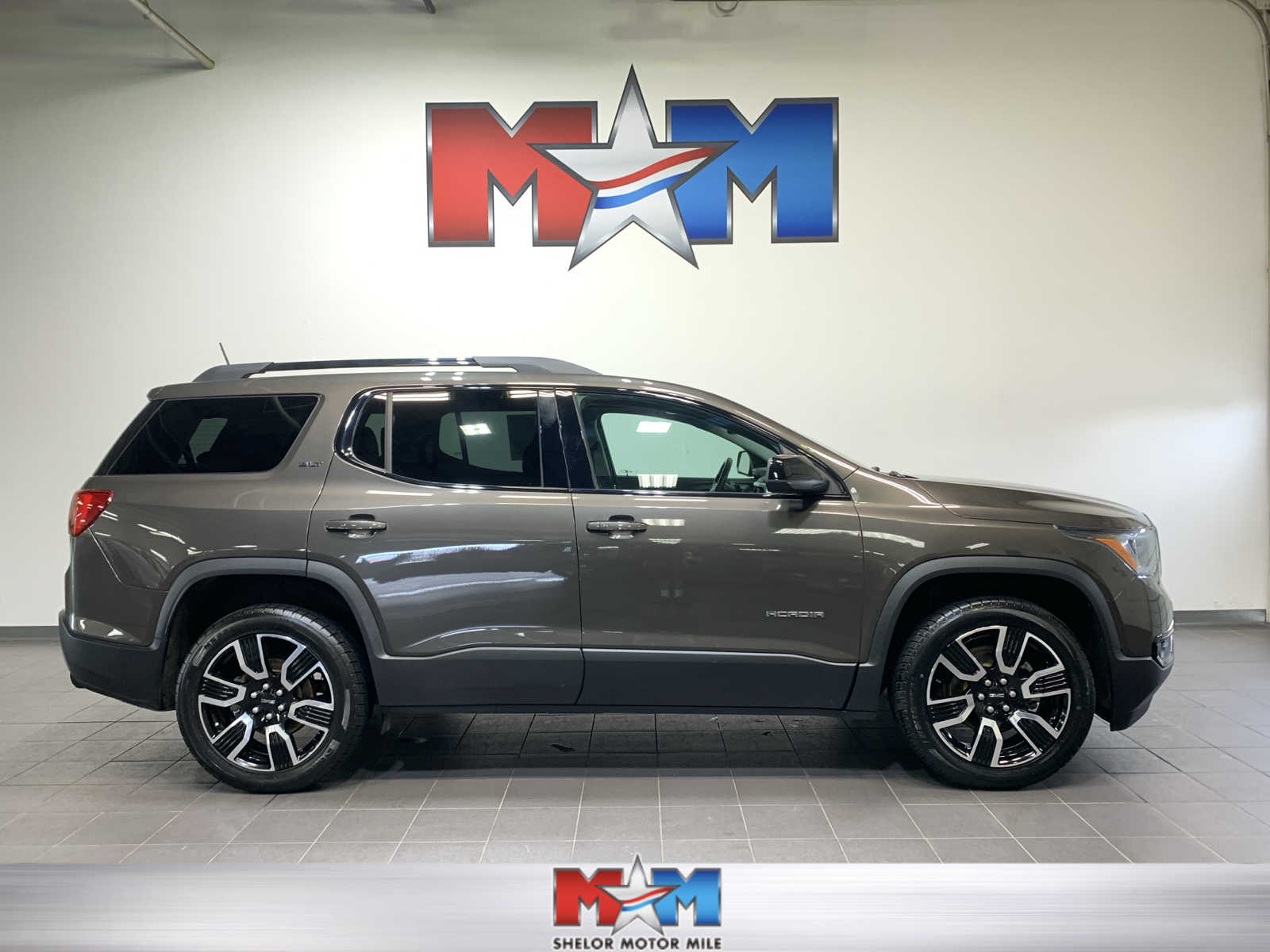 used 2019 GMC Acadia car, priced at $28,987