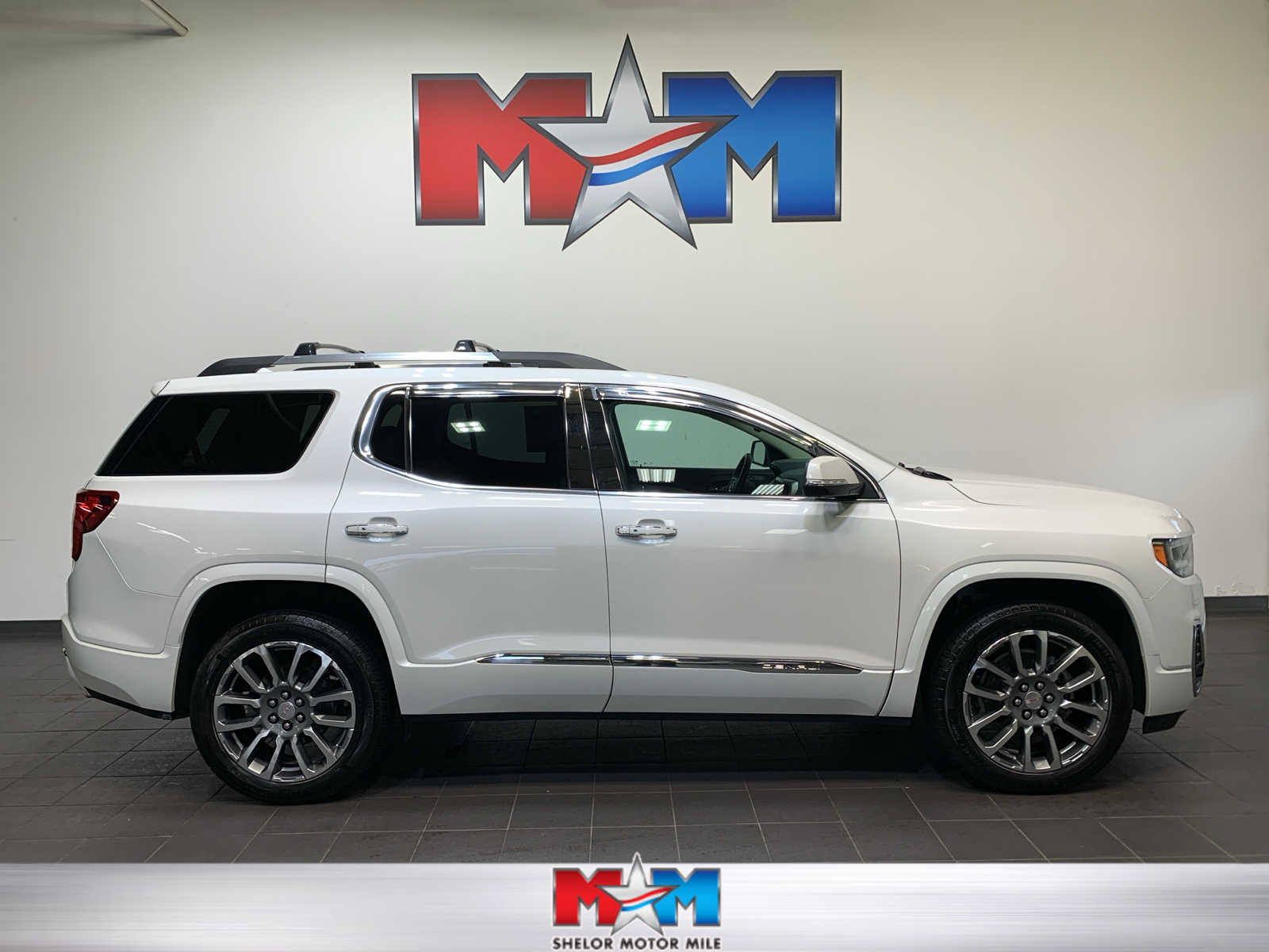 used 2021 GMC Acadia car, priced at $41,989