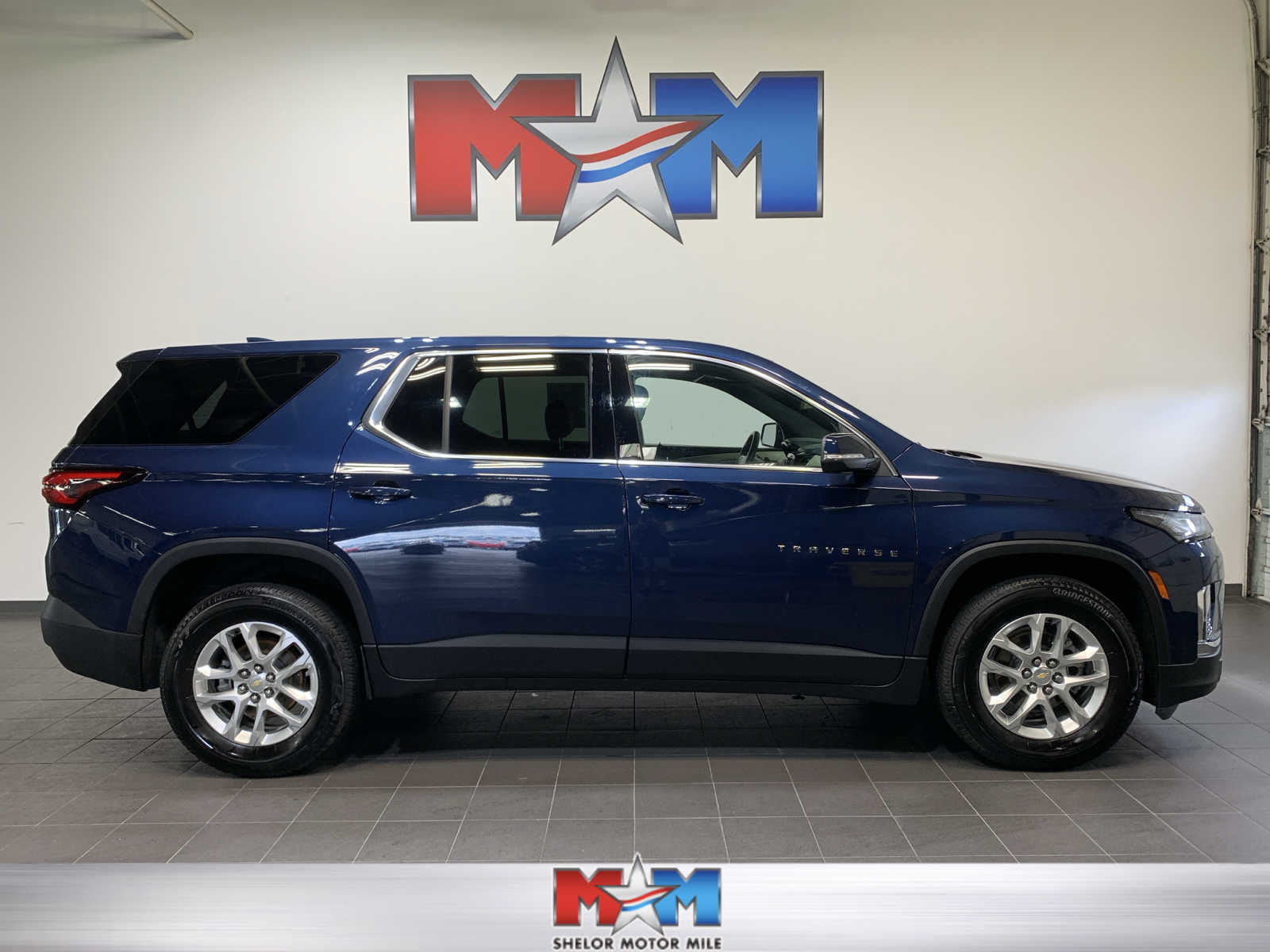 used 2022 Chevrolet Traverse car, priced at $26,988