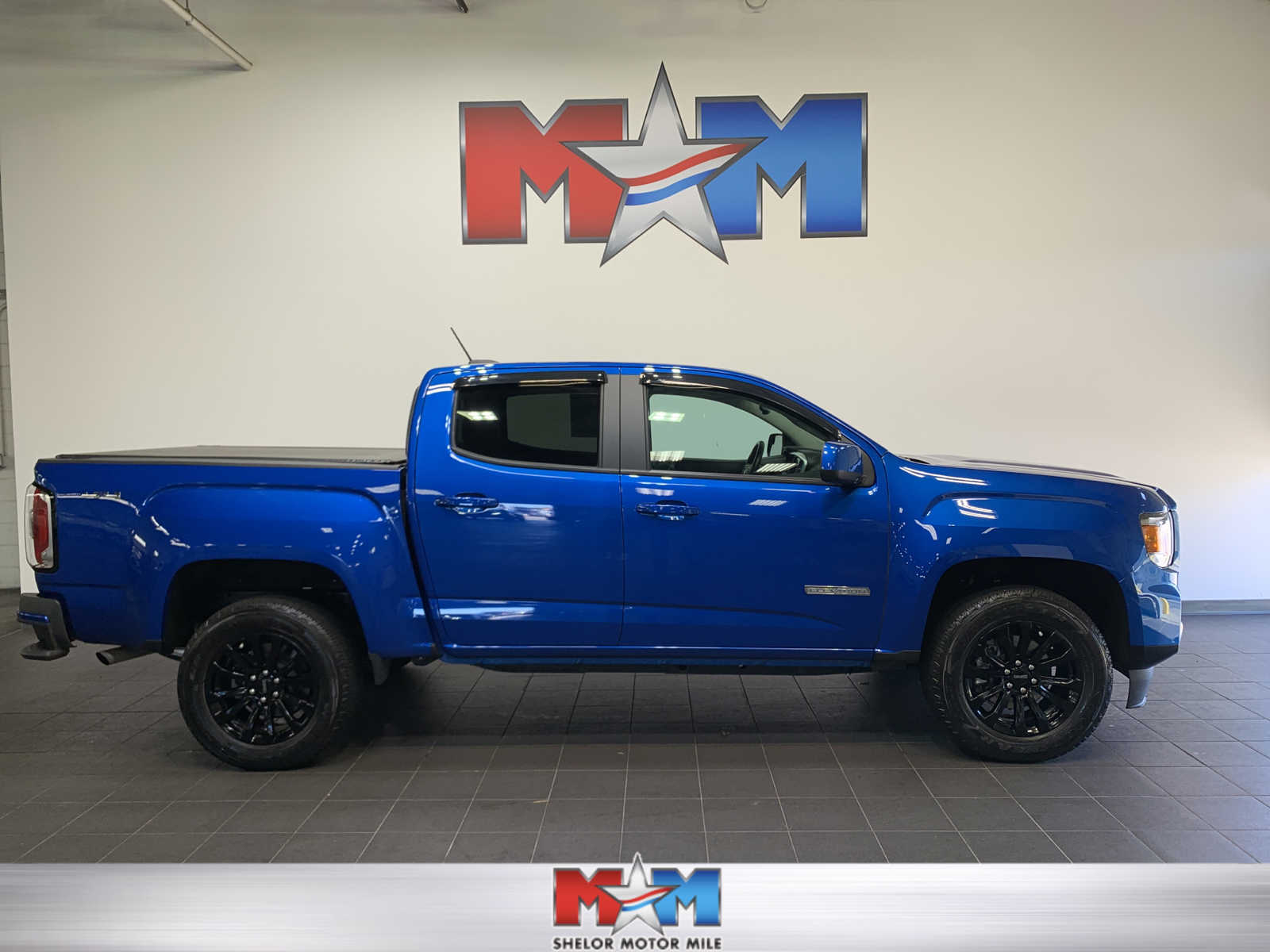 used 2022 GMC Canyon car, priced at $35,988
