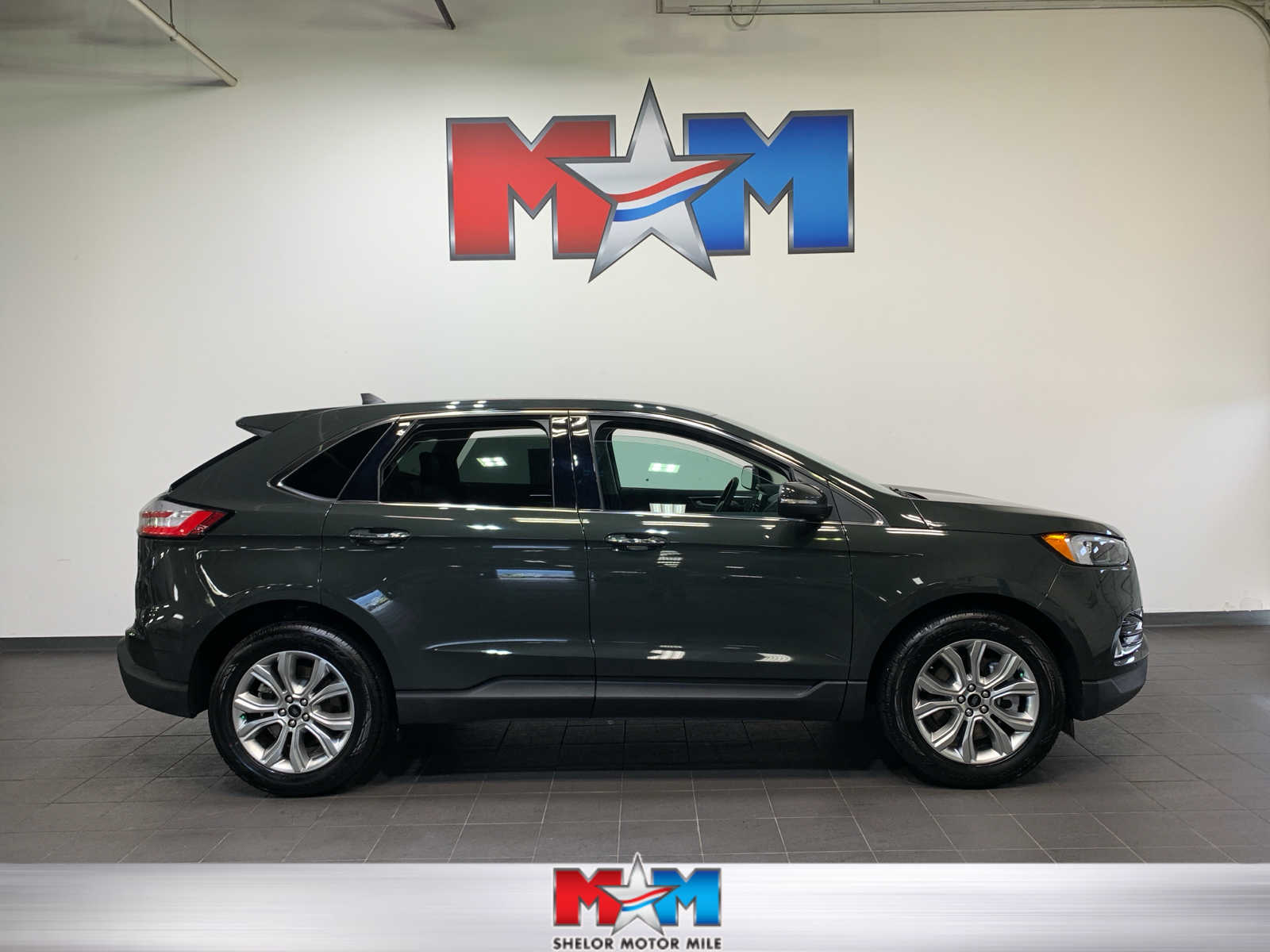 used 2024 Ford Edge car, priced at $39,989