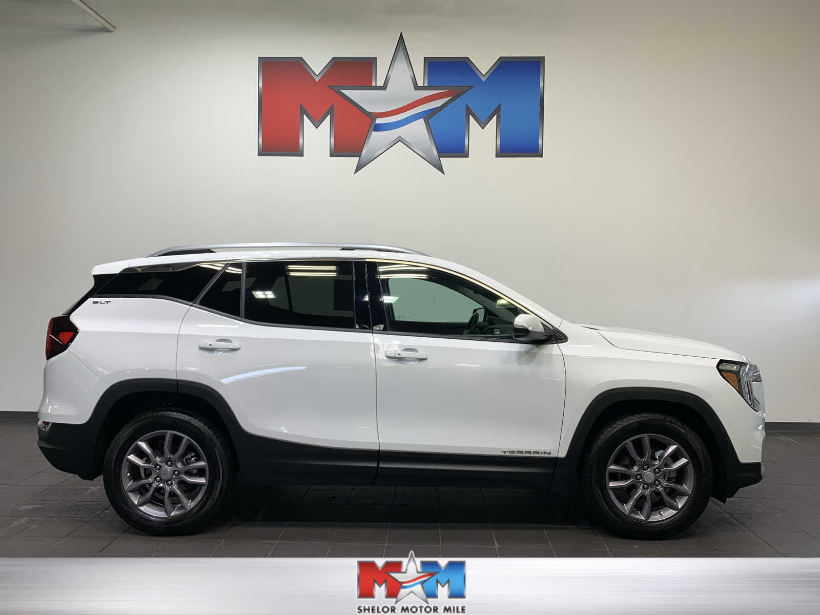 used 2023 GMC Terrain car, priced at $29,988