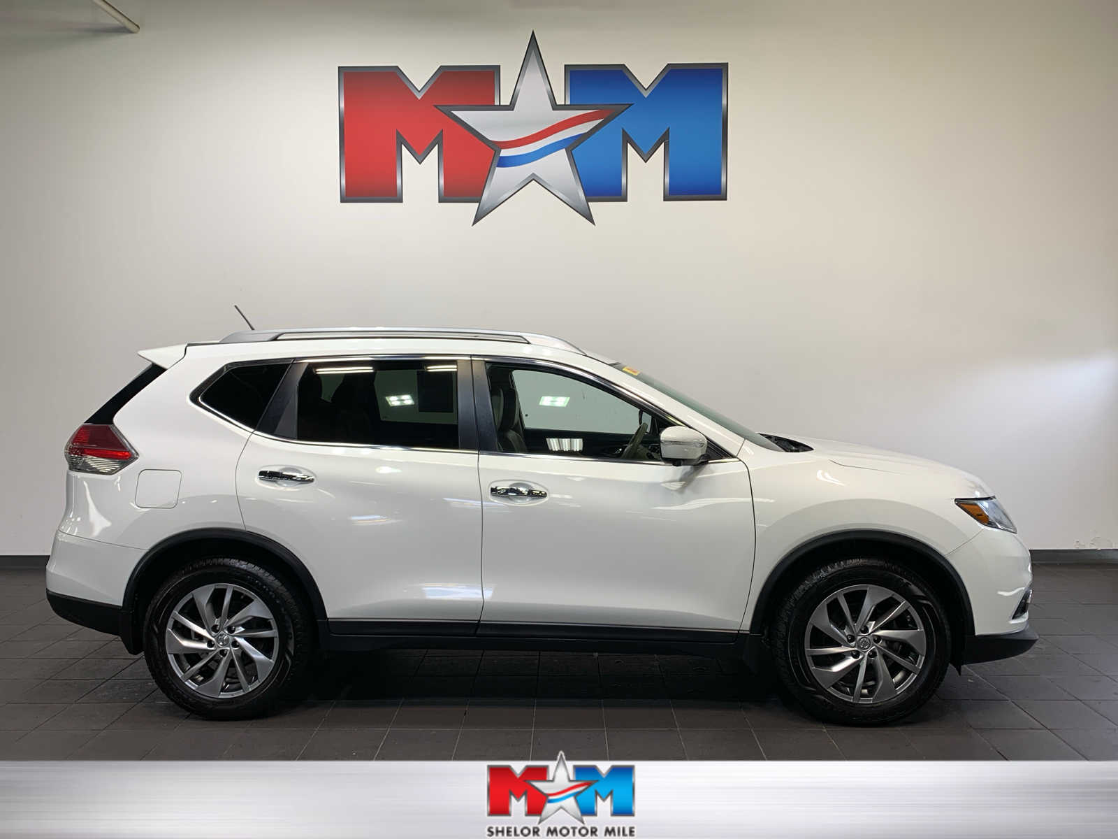 used 2014 Nissan Rogue car, priced at $14,489