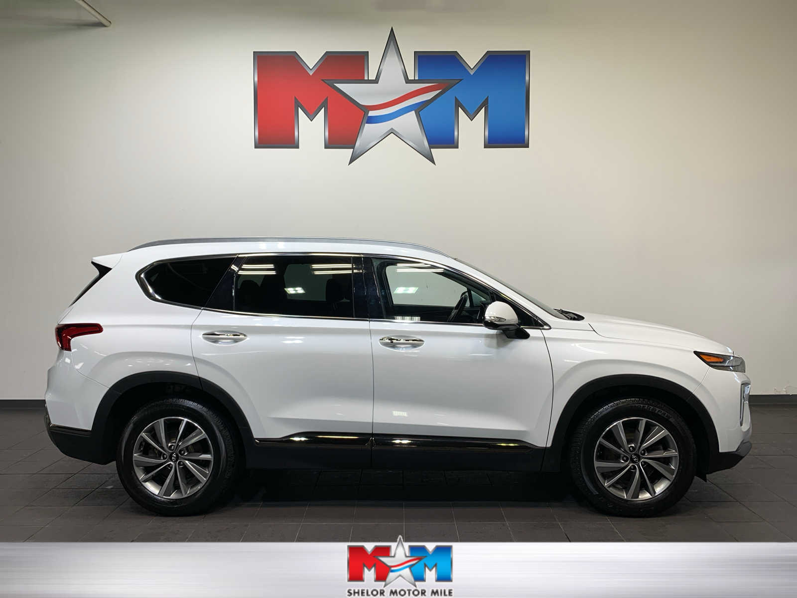 used 2020 Hyundai Santa Fe car, priced at $32,389