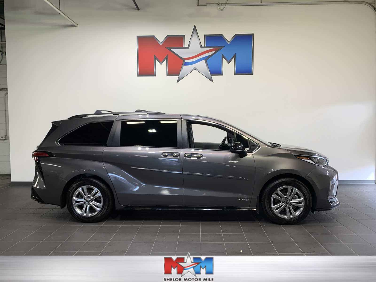used 2021 Toyota Sienna car, priced at $41,988