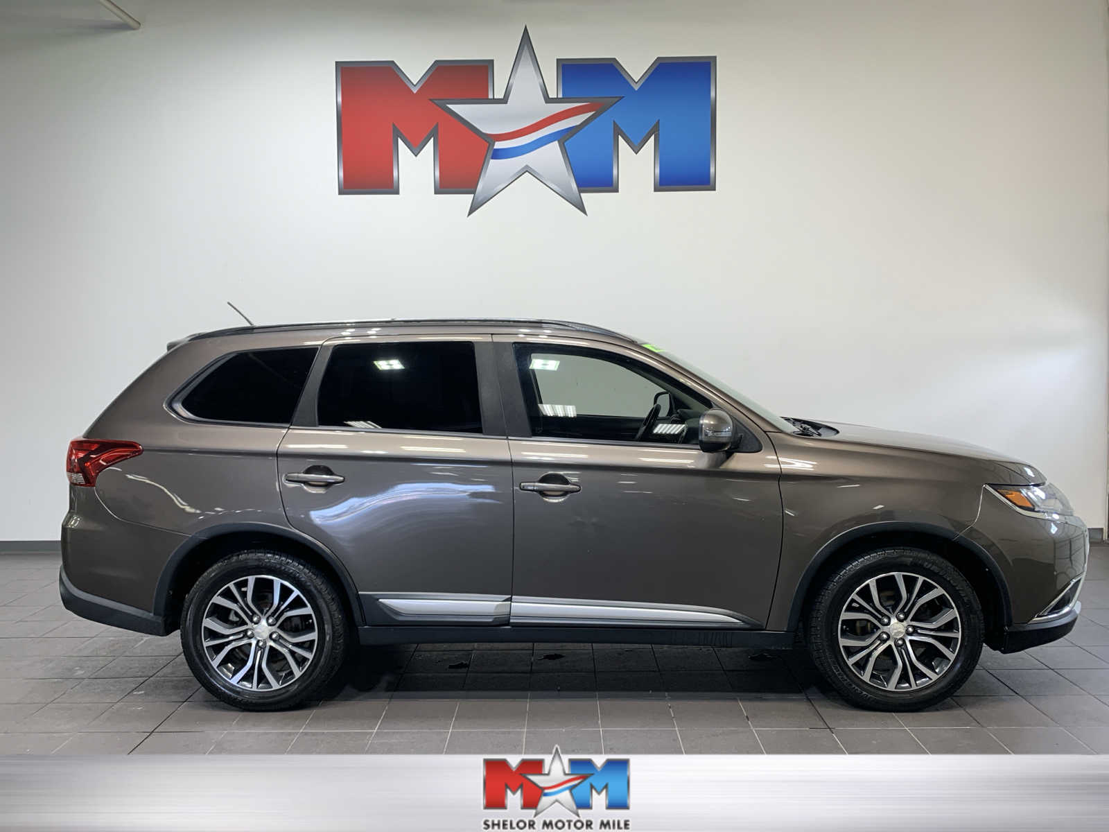 used 2016 Mitsubishi Outlander car, priced at $11,489