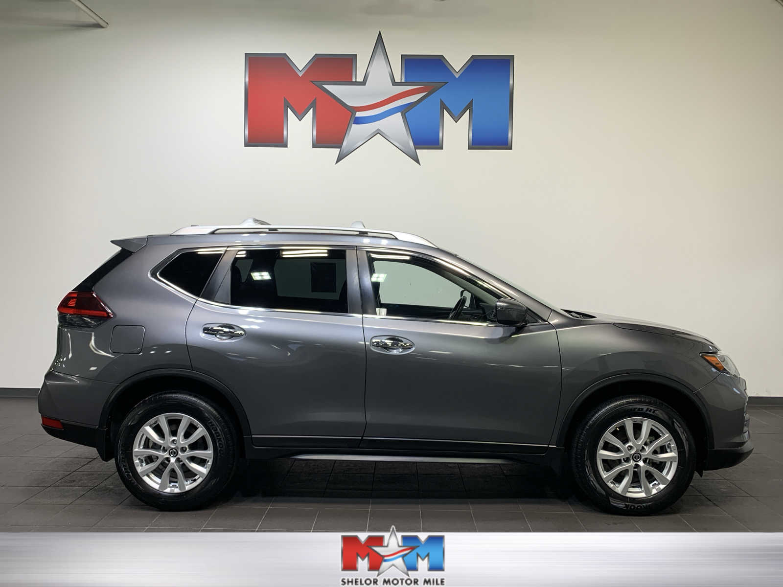used 2020 Nissan Rogue car, priced at $23,789