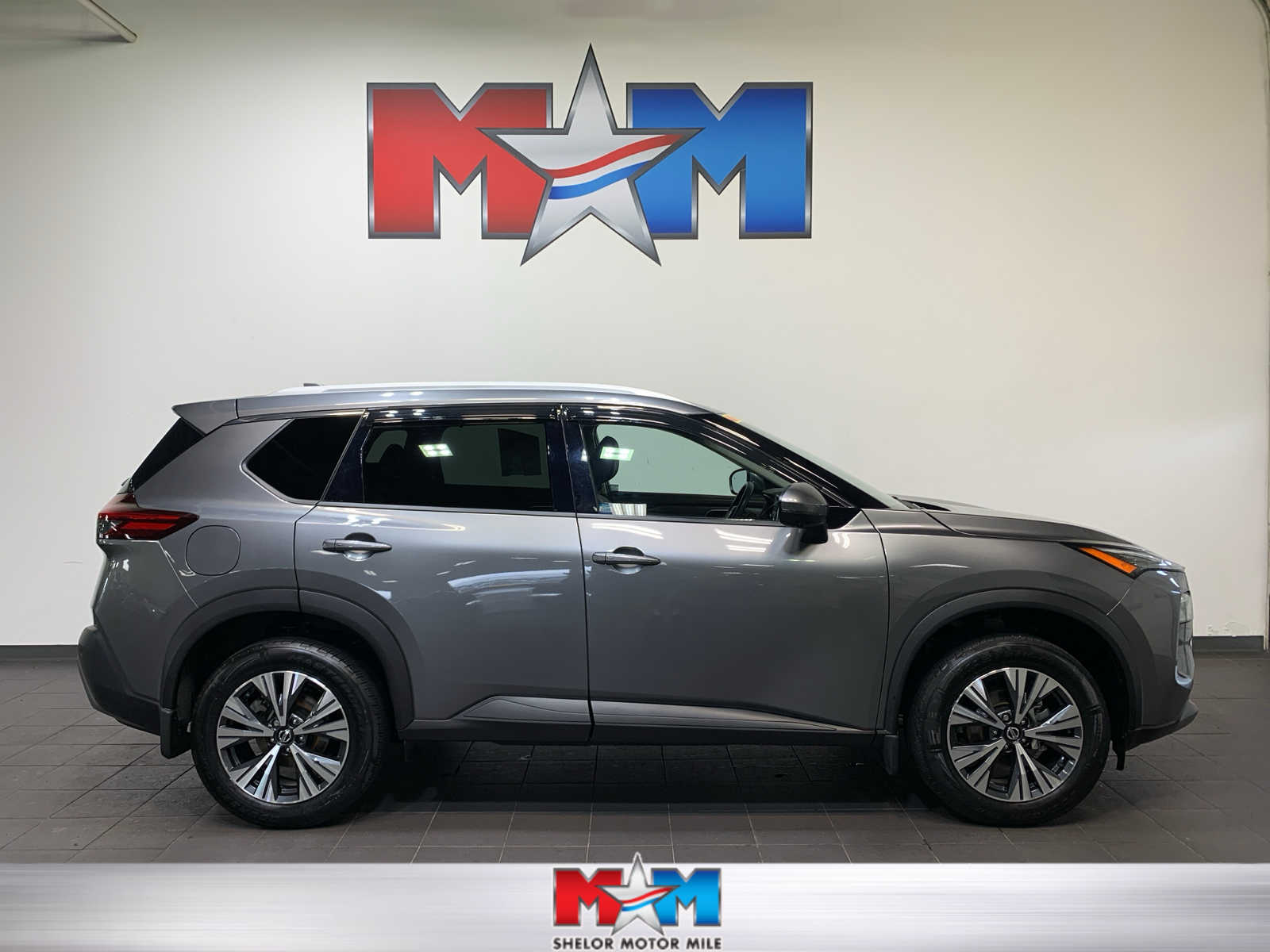 used 2021 Nissan Rogue car, priced at $24,389