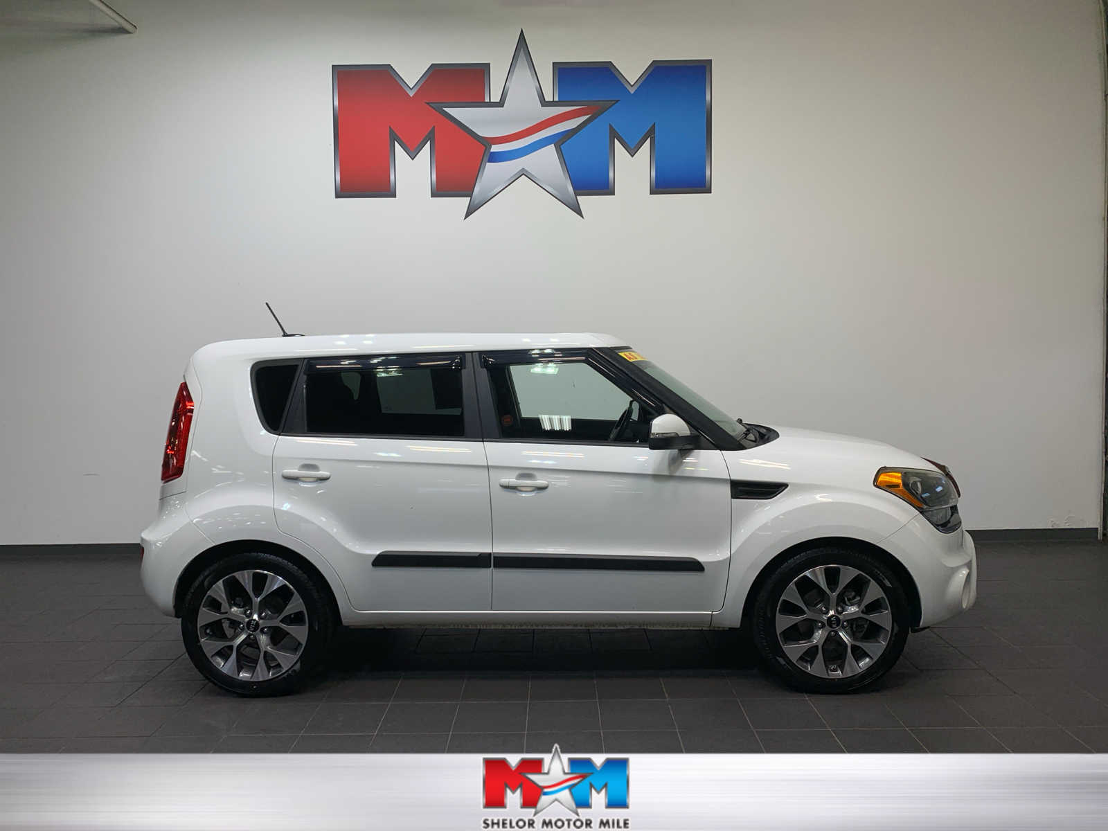 used 2013 Kia Soul car, priced at $11,989