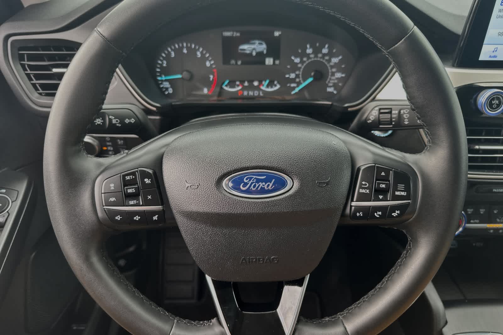 used 2022 Ford Escape car, priced at $19,995