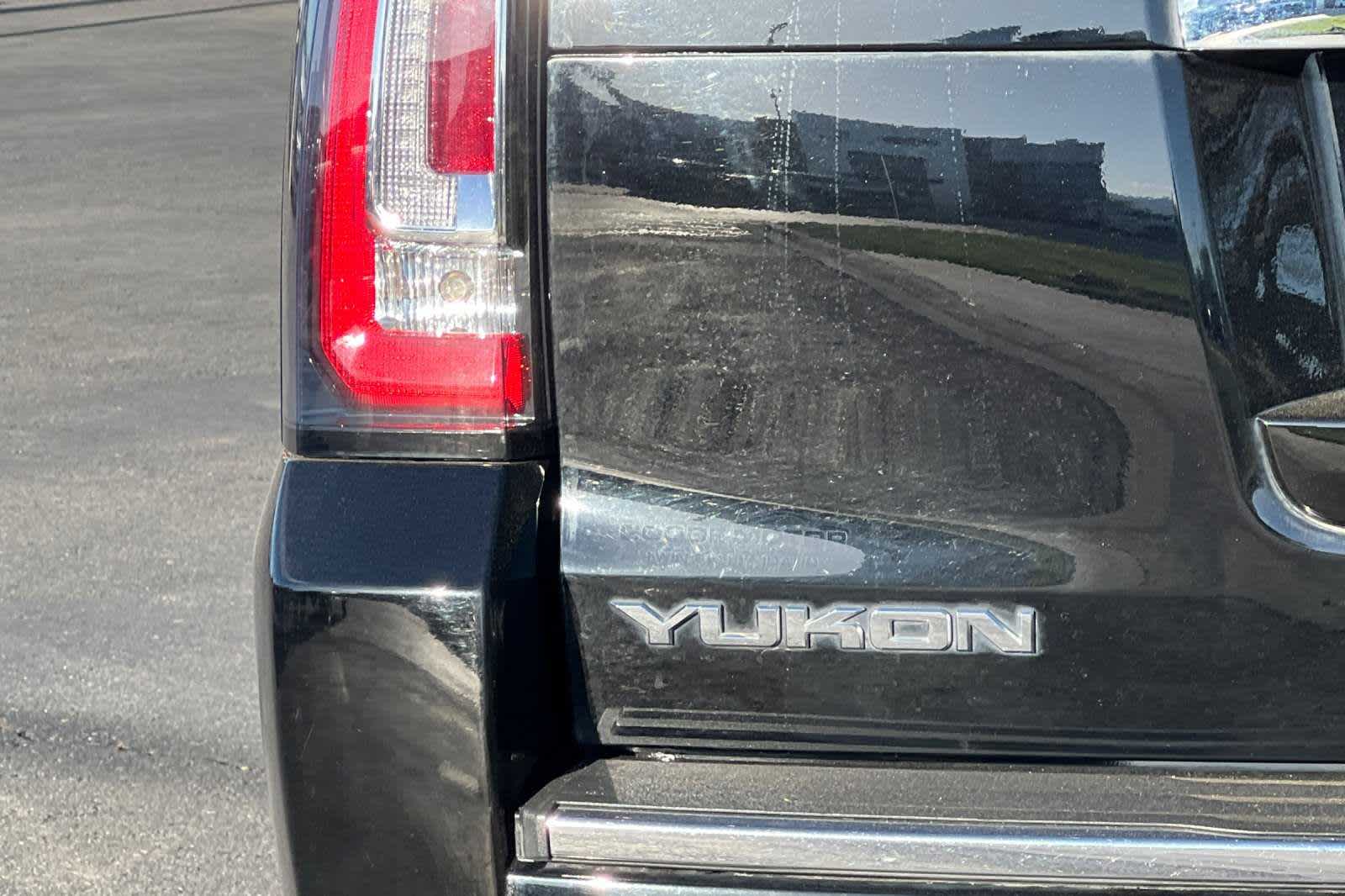 used 2015 GMC Yukon car, priced at $27,995