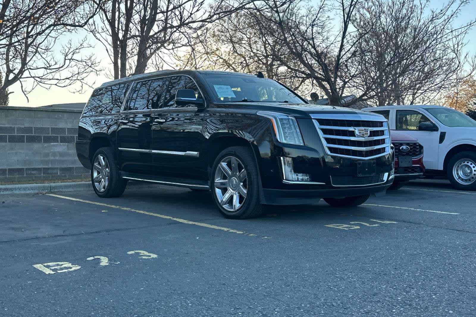 used 2019 Cadillac Escalade ESV car, priced at $32,995