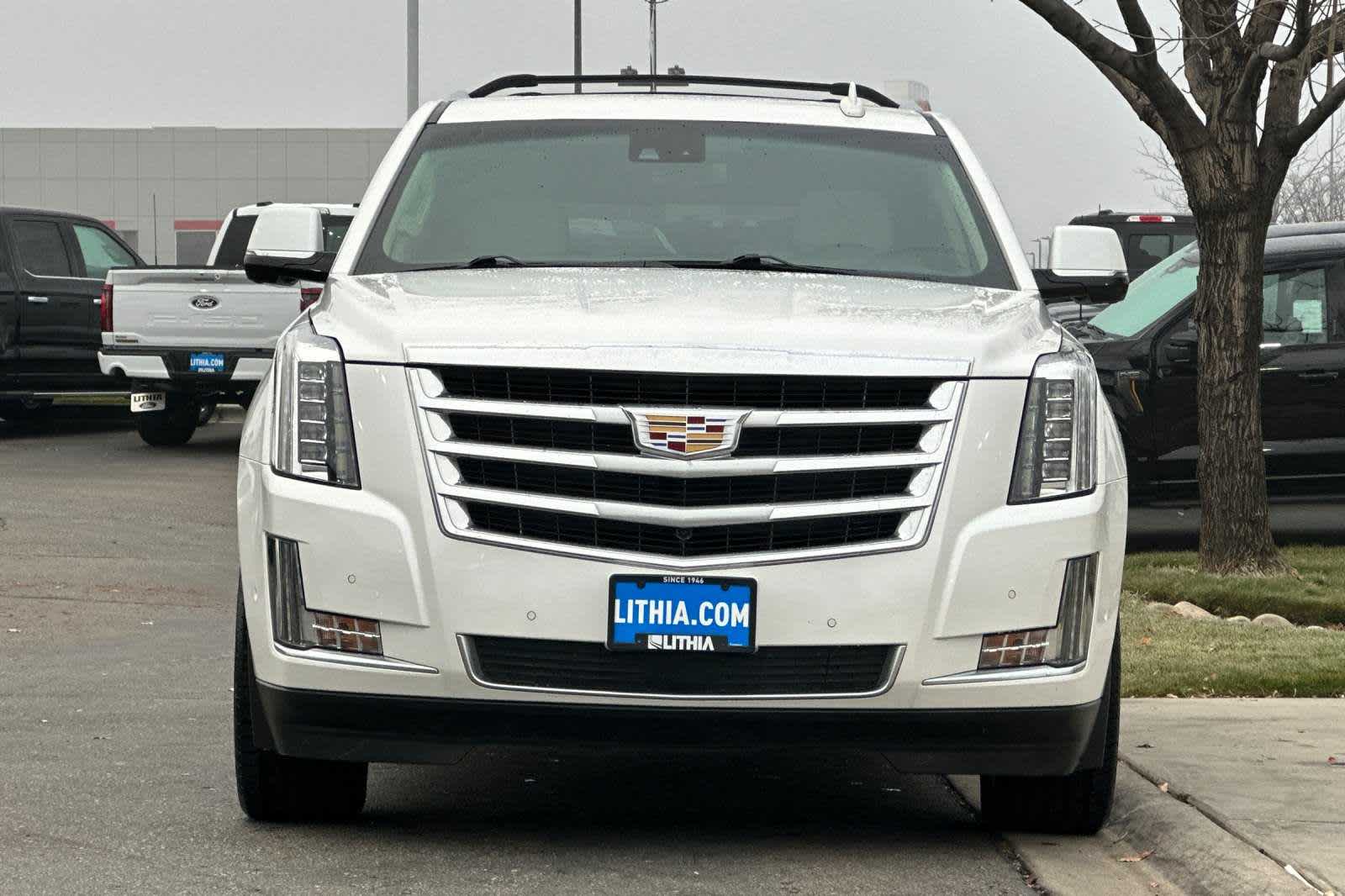 used 2019 Cadillac Escalade car, priced at $34,995