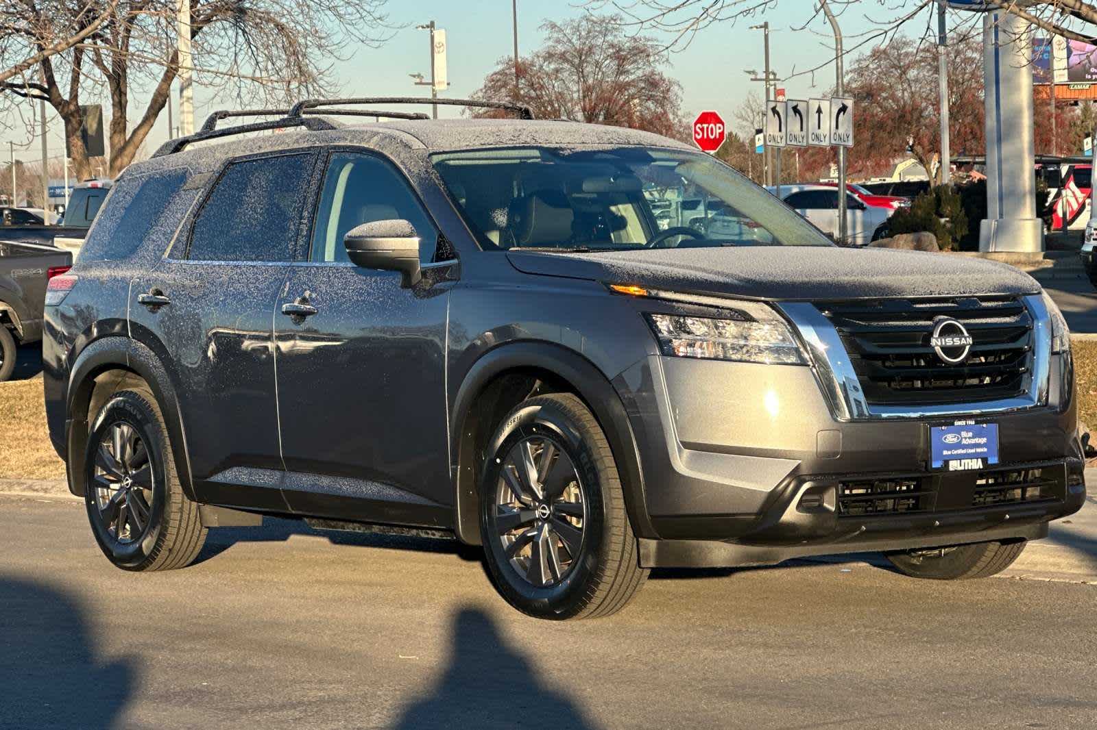 used 2022 Nissan Pathfinder car, priced at $27,995