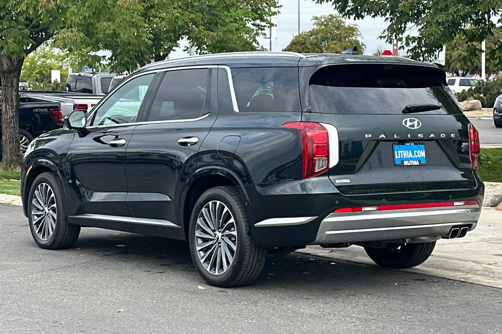 used 2024 Hyundai Palisade car, priced at $48,995